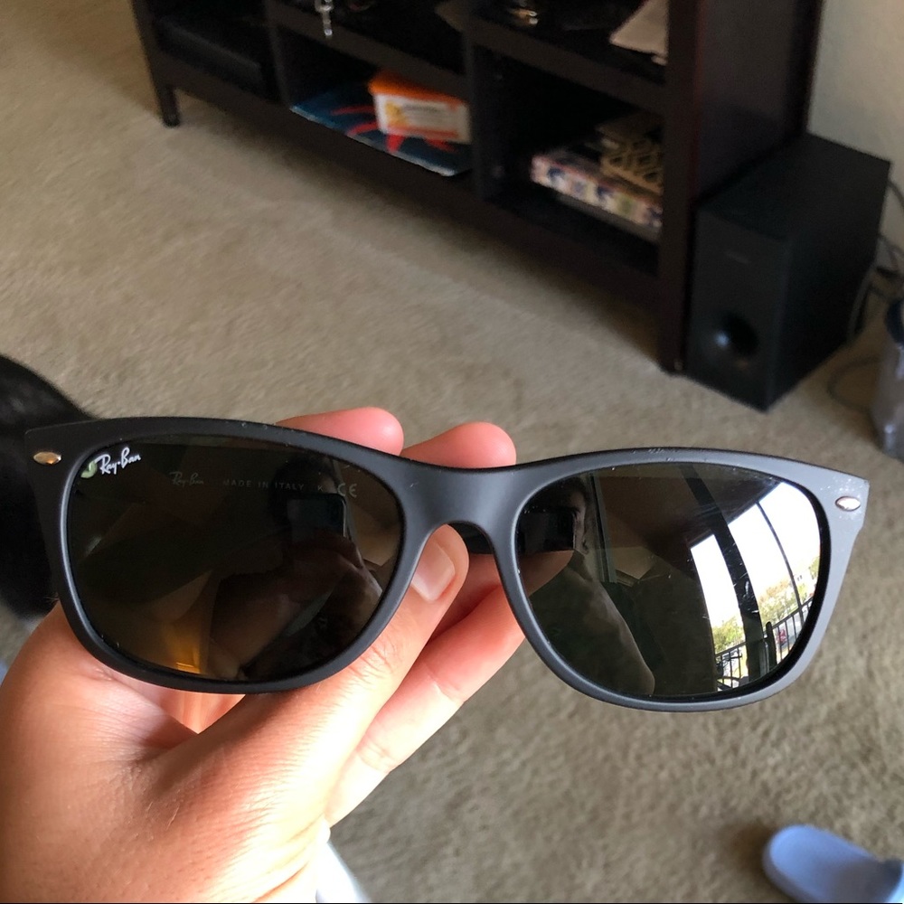 Men’s Ray Ban New Wayfarer Sunglasses